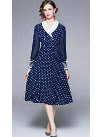 Waist-in suit collar polka dots cover the flesh to show thin mid-length A-line Dress