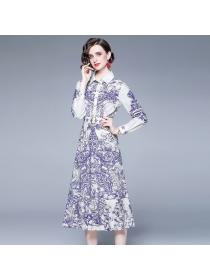 Vintage style Long sleeve fish tail dress with floral print 