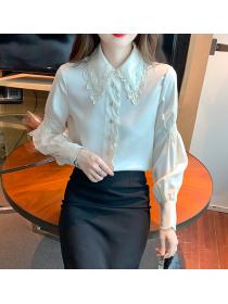 New lace lapel satin shirt with puffed sleeves