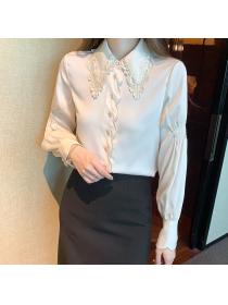 New lace lapel satin shirt with puffed sleeves