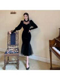 Vintage style slim velvet black dress