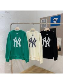 Autumn new letter embroidery loose matching round neck sweatshirt