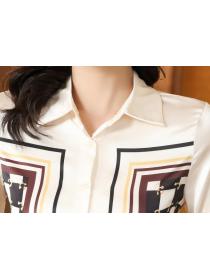 High-end Round-neck  slimming mulberry silk top 