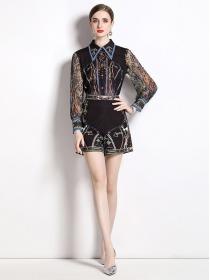 Vintage style Printed Blouse and Fashion Shorts