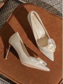 Korean style bride shoes flower wedding shoes pointed toe shallow mouth heels