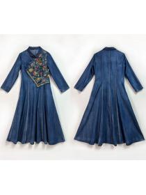 Vintage style Embroidery Sli Denim dress 