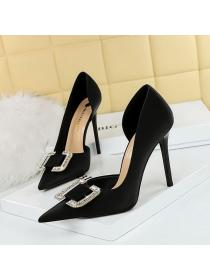 European style Party wear Pointed Fashion High heels