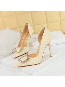 European style Party wear Pointed Fashion High heels