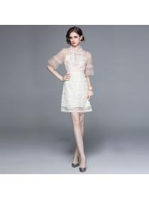  European style Summer Elegant Embroidery Round collar Short sleeve dress 