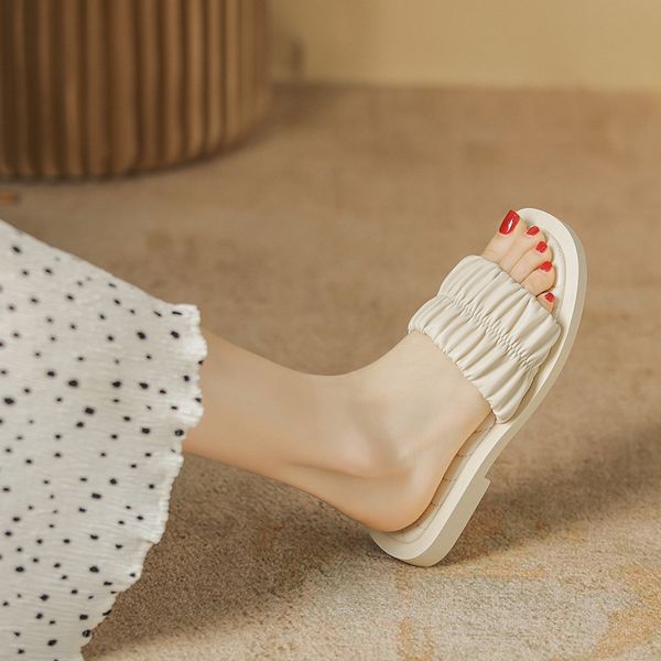 Summer Pleated flip-flops women soft soles slippers