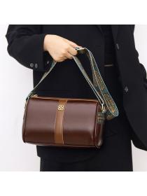New fashion retro oil wax leather shoulder bag Matching casual crossbody pillow bag