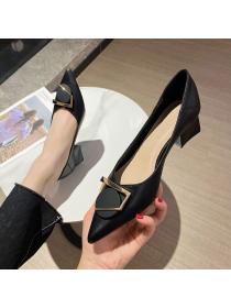 Summer Fashion Pointed genuine leather shoe