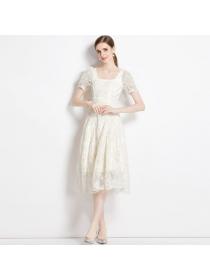 European style luxury Summer White Lace dress 