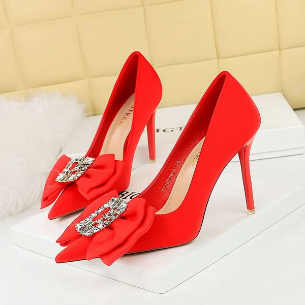 Korean style Pointed High heels Wedding shoes