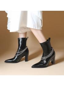 New style Fashion Pointed Chain Black Boots 
