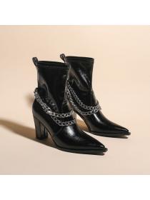 New style Fashion Pointed Chain Black Boots 