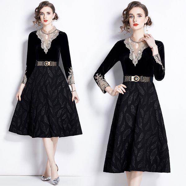 European style Luxury Velvet Long sleeve dress