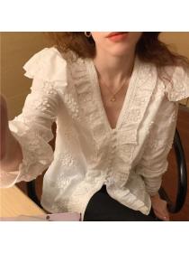 Korea style Embroidery Long sleeve blouse