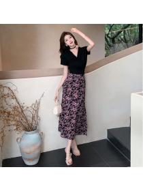 Korea style Summer Floral Skirt+Black T-shirt 