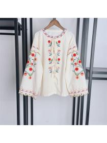 Vintage style Embroidery Lantern sleeve Round collar Blouse 