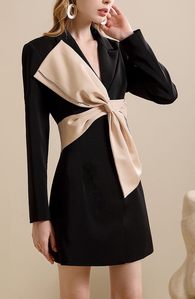  A pieced-together drill pin bow tie design blazer dress with a sense of style   Dress